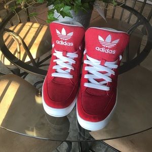 Men’s adidas  size 10